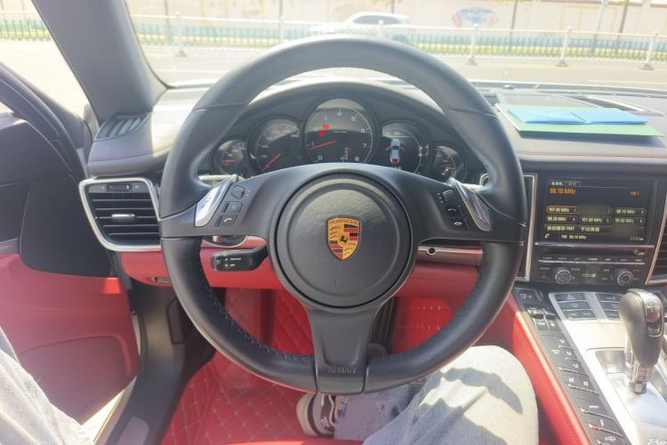 Used Porsche Panamera 2016 Panamera 4 Executive Edition 3.0T Steering Wheel
