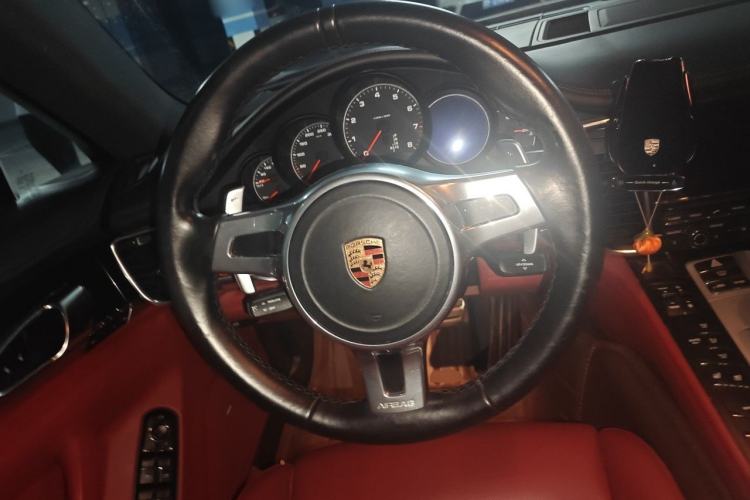 Used Porsche Panamera 2016 Panamera Edition 3.0T Steering Wheel