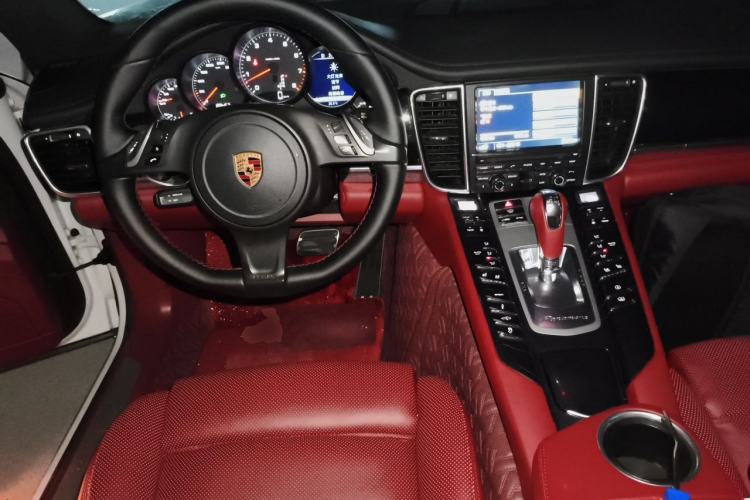 Used Porsche Panamera 2016 Panamera 4 Edition 3.0T Steering Wheel