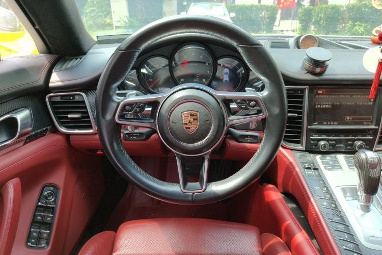 Used Porsche Panamera 2016 Panamera Executive Edition 3.0T Steering Wheel