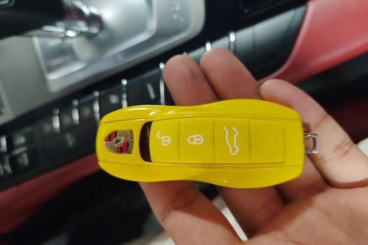 Used Porsche Panamera 2016 Panamera Edition 3.0T Vehicle Key