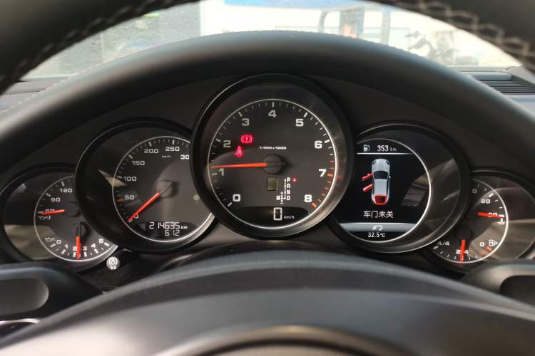 Used Porsche Panamera 2016 Panamera Edition 3.0T Instrument Cluster