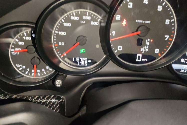 Used Porsche Panamera 2016 Panamera Edition 3.0T Odometer Close Up