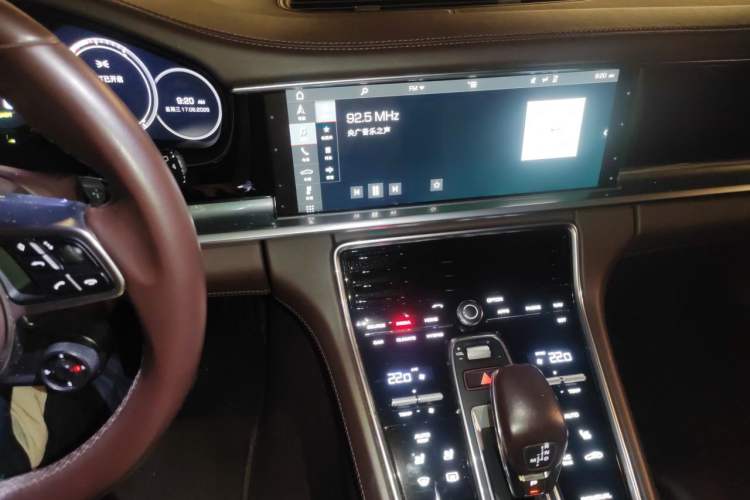 Used Porsche Panamera 2017 Panamera 4 E-Hybrid Executive Long Wheelbase 2.9T Audio And AC Panel