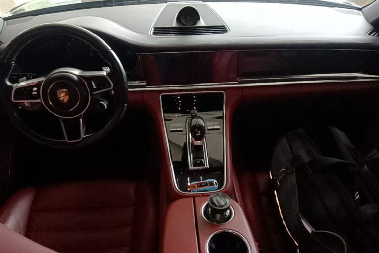 Used Porsche Panamera 2017 Panamera 3.0T Center Console