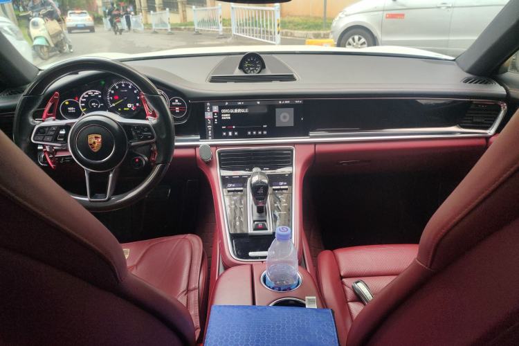 Used Porsche Panamera 2017 Panamera 4 E-Hybrid Executive Long Wheelbase 2.9T Center Console