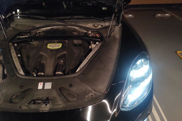 Used Porsche Panamera 2017 Panamera 4 E-Hybrid Executive Long Wheelbase 2.9T Engine Bay Left