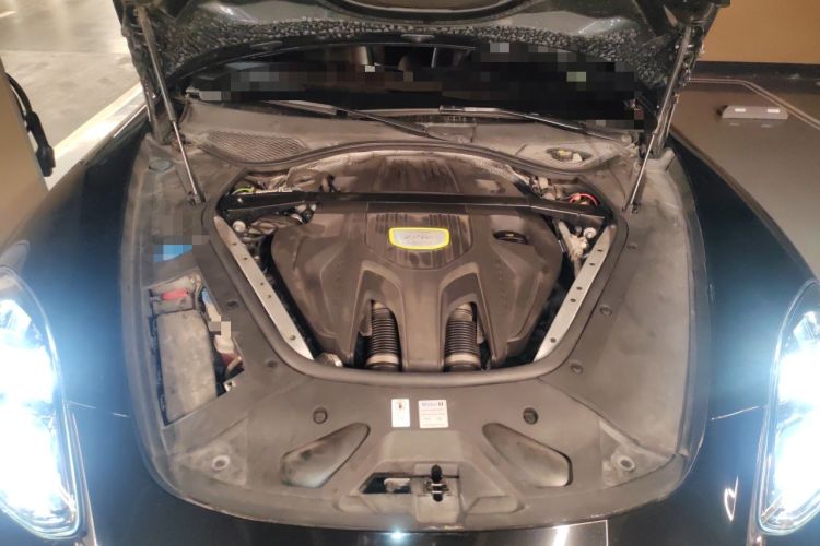Used Porsche Panamera 2017 Panamera 4 E-Hybrid Executive Long Wheelbase 2.9T Engine Bay