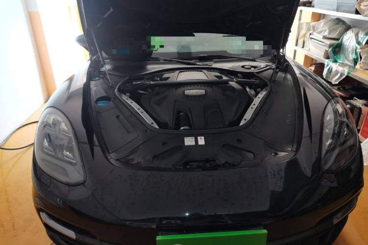 Used Porsche Panamera 2017 Panamera 3.0T Engine Bay Right