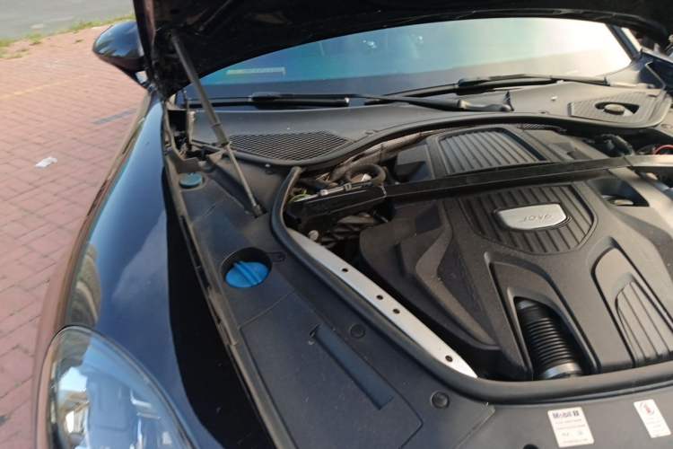 Used Porsche Panamera 2017 Panamera 4 Executive Long Wheelbase 3.0T Engine Bay Right