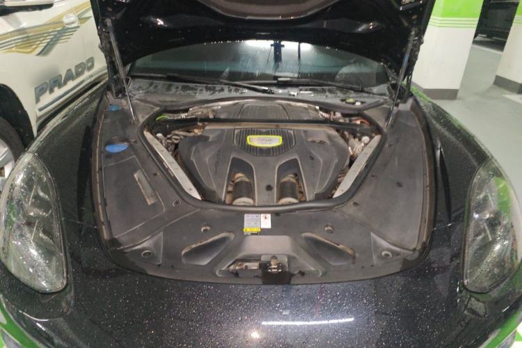 Used Porsche Panamera 2017 Panamera 4 E-Hybrid Executive Long Wheelbase 2.9T Engine Bay