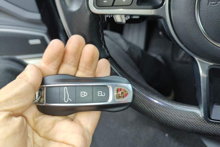 Used Porsche Panamera 2017 Panamera 4 E-Hybrid Executive Long Wheelbase 2.9T Interior 1