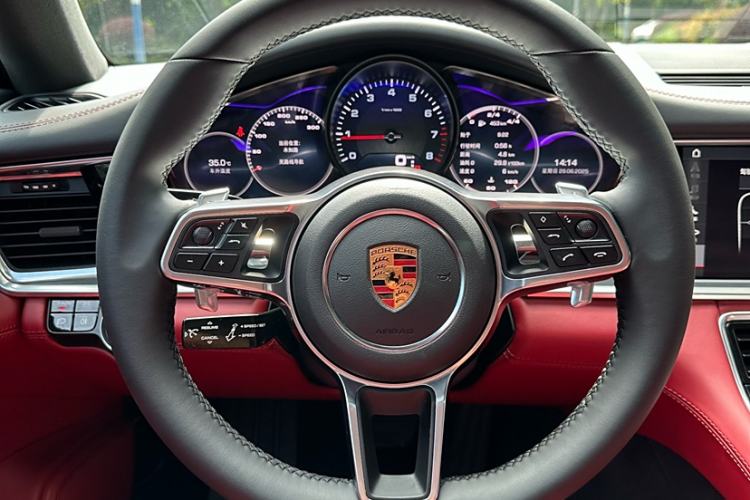 Used Porsche Panamera 2017 Panamera 3.0T Interior 3