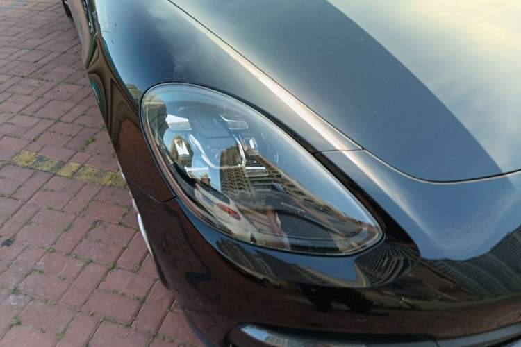 Used Porsche Panamera 2017 Panamera 4 Executive Long Wheelbase 3.0T Right Front Headlight