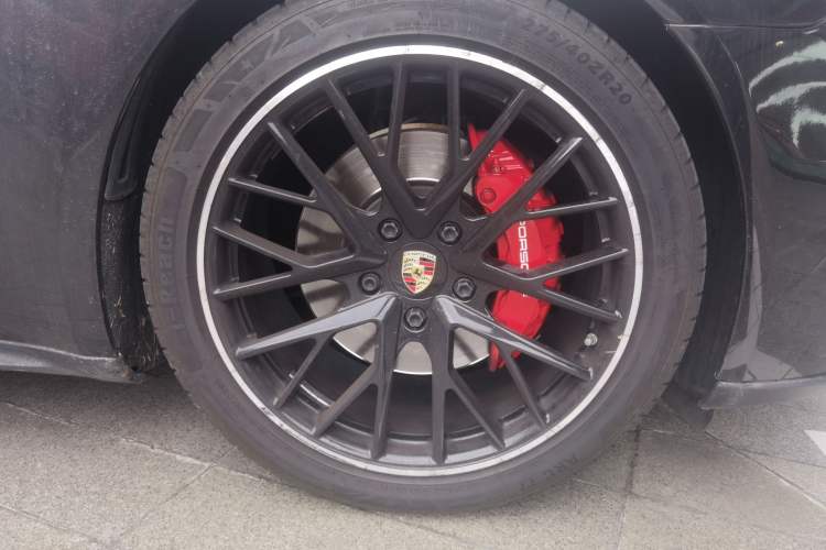 Used Porsche Panamera 2017 Panamera Executive Long Wheelbase 3.0T Right Front Wheel Hub