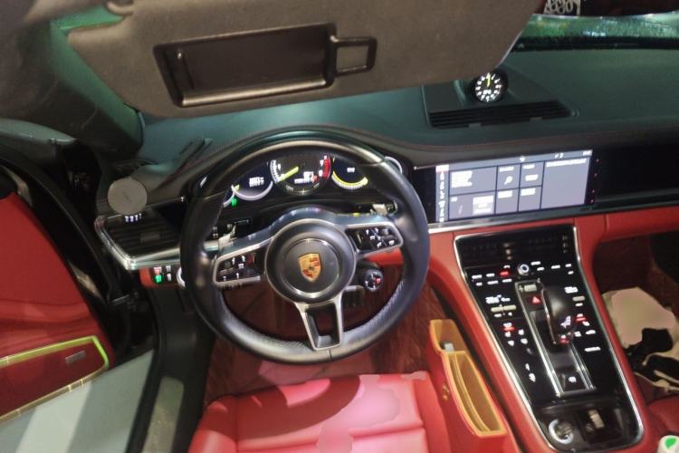 Used Porsche Panamera 2017 Panamera 4 E-Hybrid Executive Long Wheelbase 2.9T Steering Wheel