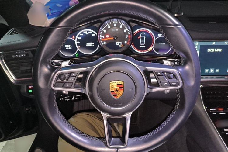 Used Porsche Panamera 2017 Panamera Executive Long Wheelbase 3.0T Steering Wheel