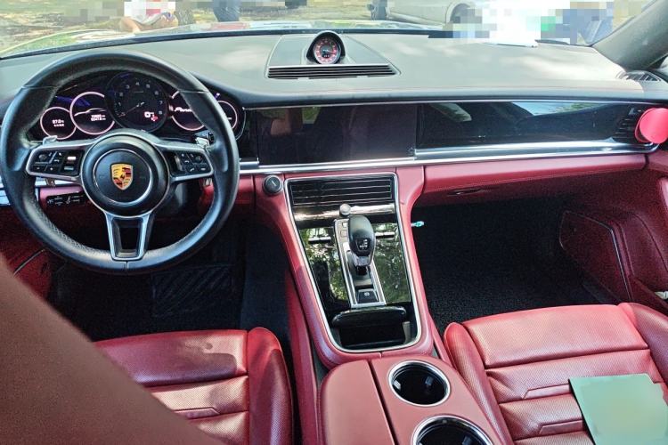 Used Porsche Panamera 2017 Panamera Executive Long Wheelbase 3.0T Center Console