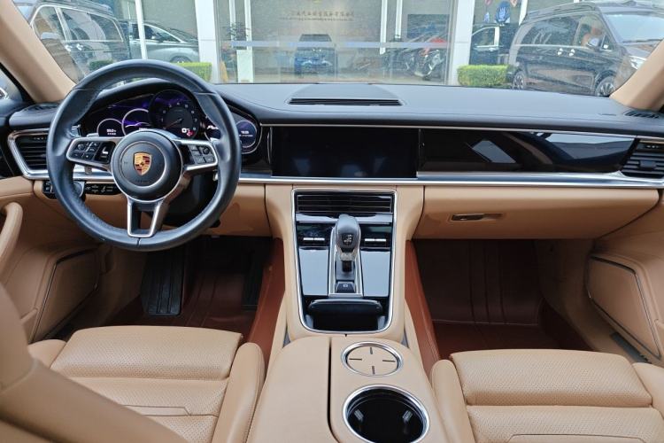 Used Porsche Panamera 2017 Panamera 3.0T Center Console