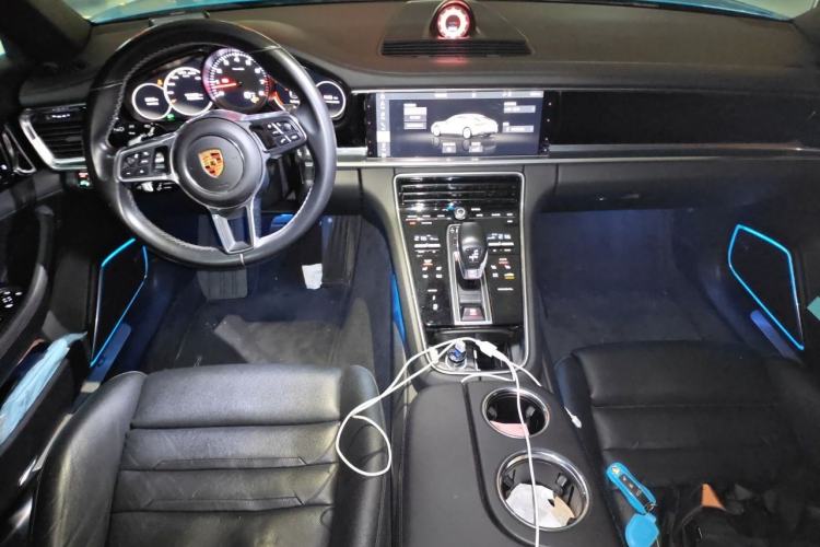 Used Porsche Panamera 2017 Panamera 3.0T Center Console