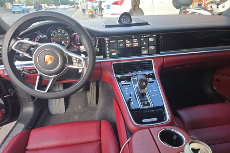 Used Porsche Panamera 2017 Panamera 3.0T Center Console