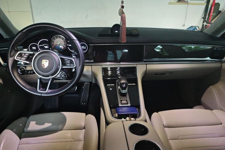 Used Porsche Panamera 2017 Panamera 4S 2.9T Center Console