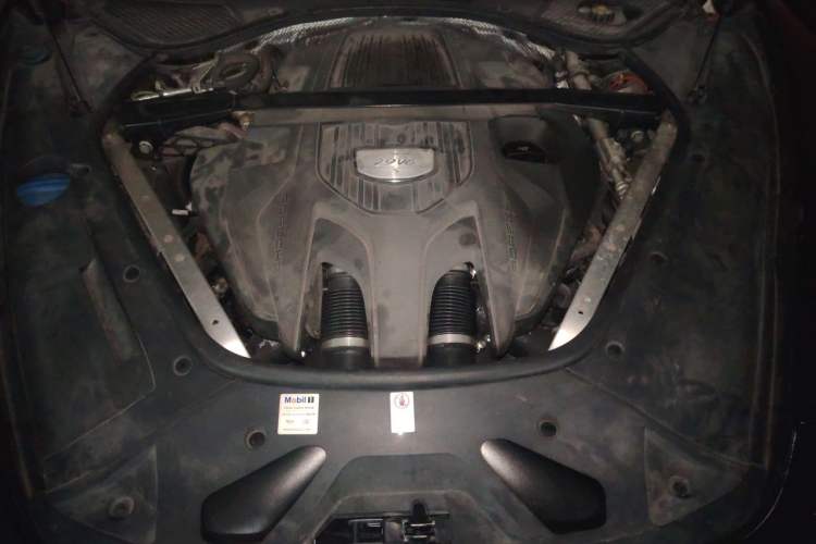 Used Porsche Panamera 2017 Panamera 4S 2.9T Engine Bay