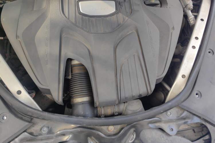 Used Porsche Panamera 2017 Panamera 3.0T Engine Bay