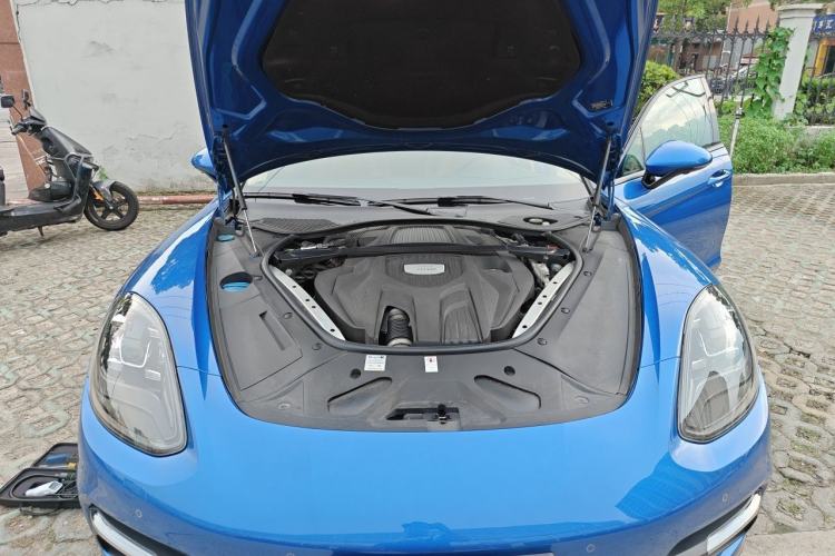 Used Porsche Panamera 2017 Panamera 3.0T Engine Bay