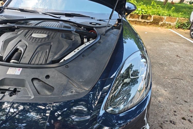 Used Porsche Panamera 2017 Panamera Executive Long Wheelbase 3.0T Engine Bay Left