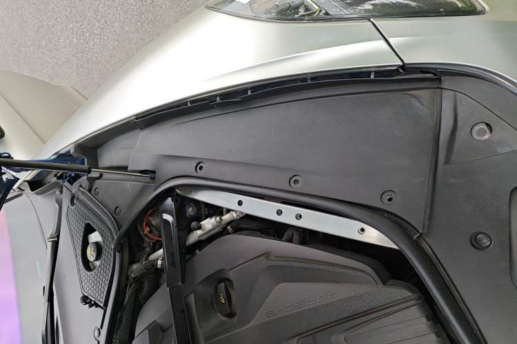 Used Porsche Panamera 2017 Panamera 3.0T Engine Bay Left