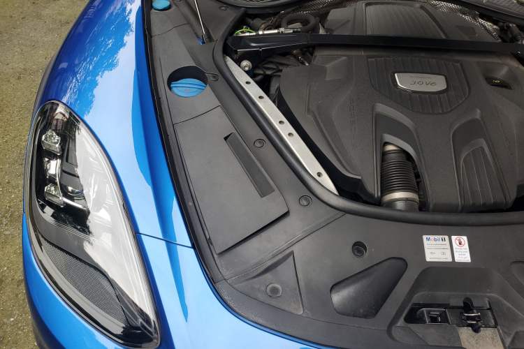 Used Porsche Panamera 2017 Panamera 3.0T Engine Bay Right