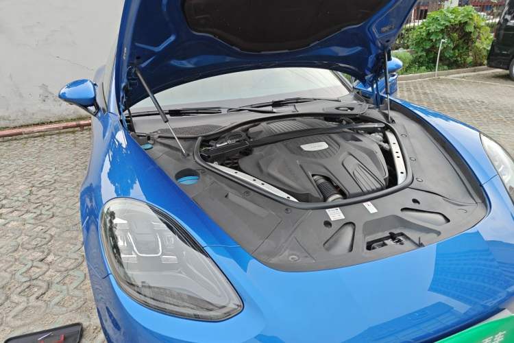Used Porsche Panamera 2017 Panamera 3.0T Engine Bay Right
