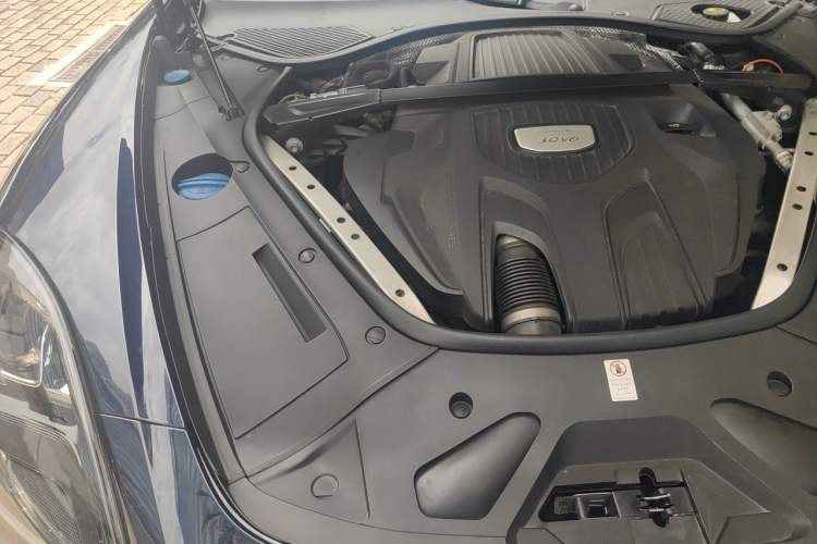 Used Porsche Panamera 2017 Panamera Executive Long Wheelbase 3.0T Engine Bay Right