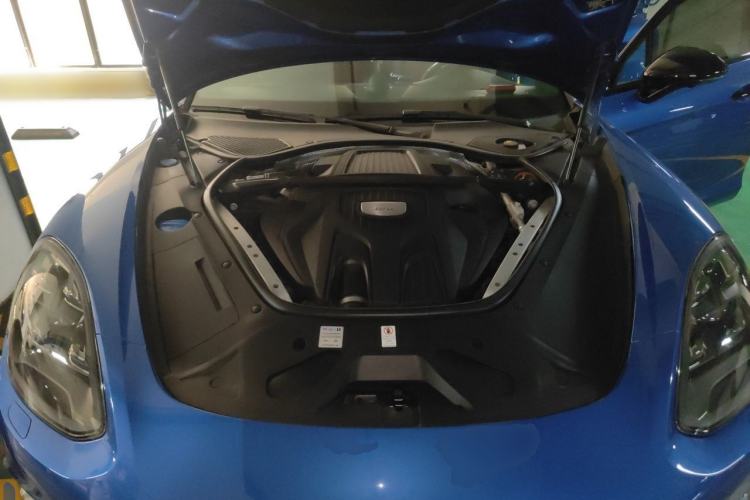 Used Porsche Panamera 2017 Panamera 3.0T Engine Bay