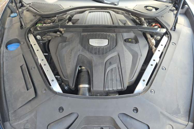 Used Porsche Panamera 2017 Panamera 3.0T Engine Bay