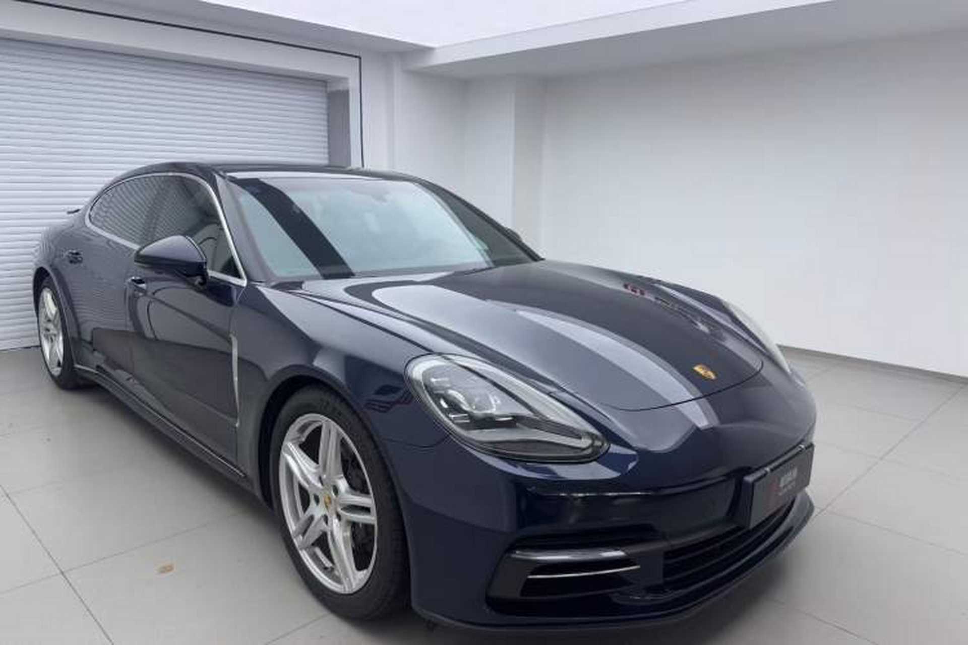 Used Porsche Panamera 2017 Panamera 4 Executive Long Wheelbase 3.0T Exterior 2