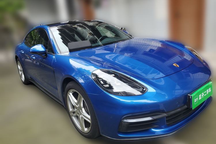 Used Porsche Panamera 2017 Panamera 3.0T Front Right 45 Deg