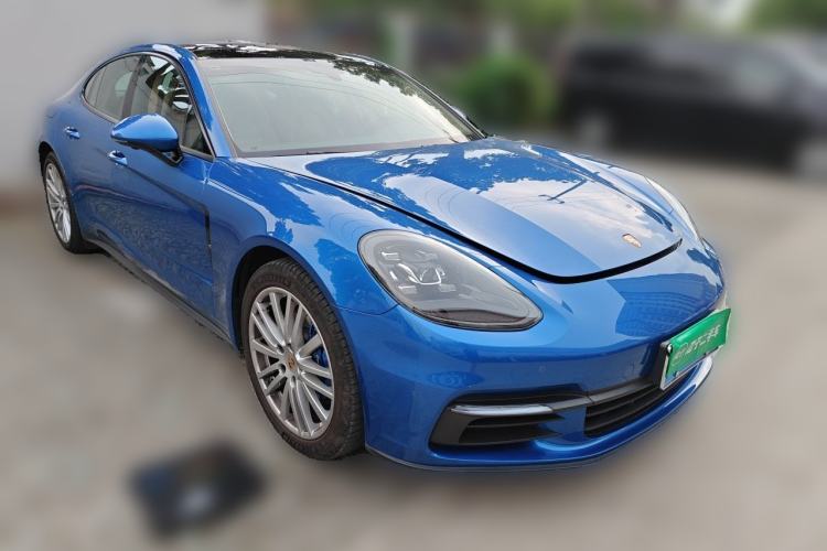Used Porsche Panamera 2017 Panamera 3.0T Front Right 45 Deg