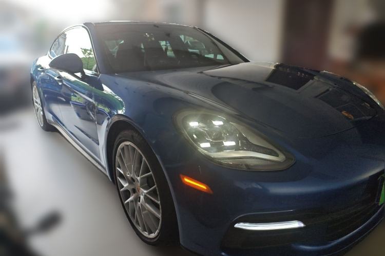 Used Porsche Panamera 2017 Panamera 4S 2.9T Front Right 45 Deg