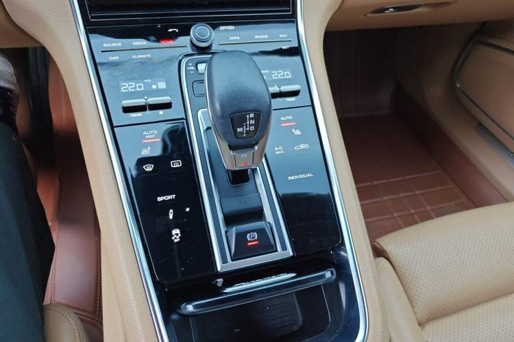 Used Porsche Panamera 2017 Panamera 3.0T Gear Lever