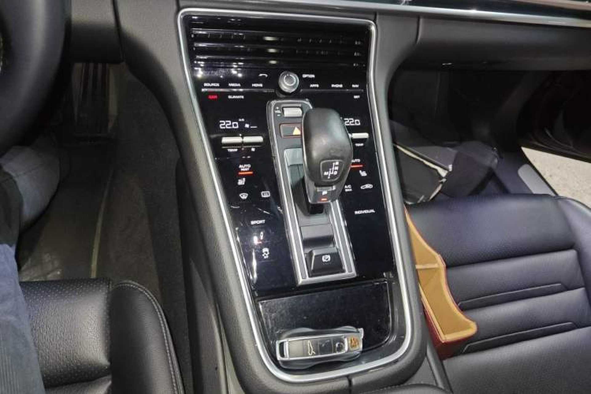 Used Porsche Panamera 2017 Panamera 3.0T Gear Lever
