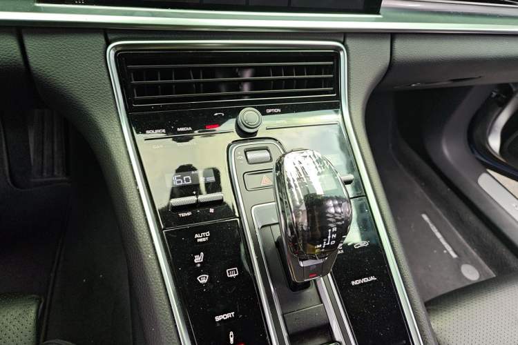 Used Porsche Panamera 2017 Panamera 3.0T Gear Lever
