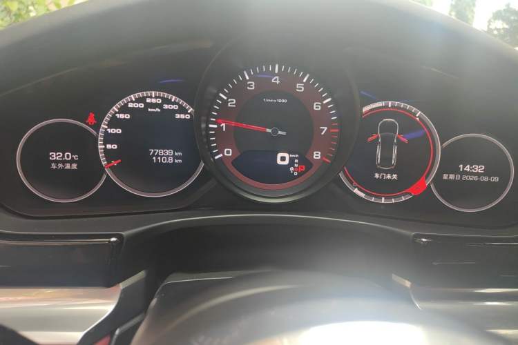 Used Porsche Panamera 2017 Panamera Executive Long Wheelbase 3.0T Instrument Cluster