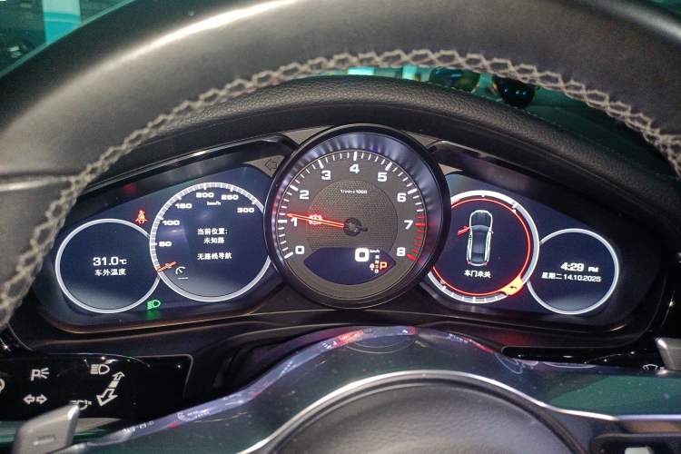 Used Porsche Panamera 2017 Panamera 4 Executive Long Wheelbase 3.0T Instrument Cluster