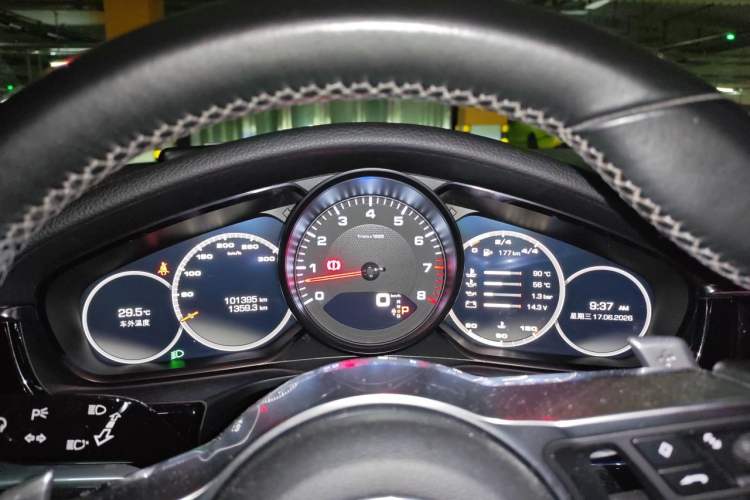 Used Porsche Panamera 2017 Panamera 3.0T Instrument Cluster