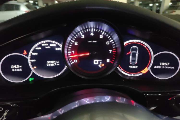 Used Porsche Panamera 2017 Panamera 3.0T Instrument Cluster