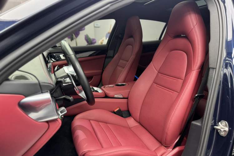 Used Porsche Panamera 2017 Panamera 4 E-Hybrid Sport Turismo 2.9T Interior 3
