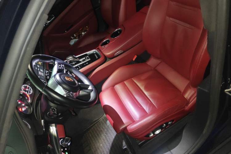 Used Porsche Panamera 2017 Panamera 3.0T Left Front Seat
