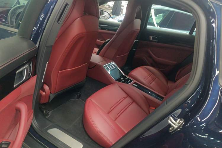 Used Porsche Panamera 2017 Panamera 3.0T Left Rear Seat
